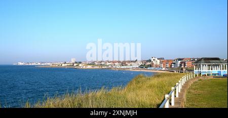 westgate-on-sea resort avec margate au loin, thanet, est kent, royaume-uni juillet 2024 Banque D'Images