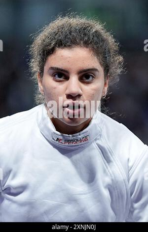 Paris, France. 26 juillet 2024. PARIS, FRANCE - JUILLET 27 : portrait en plan de tête/gros plan) d'Aya Hussein d'Egypte pendant l'escrime - Jeux Olympiques Paris 2024 le jour 1 au Grand Palais le 27 juillet 2024 à Paris, France. (Daniela Porcelli/SPP) crédit : SPP Sport Press photo. /Alamy Live News Banque D'Images