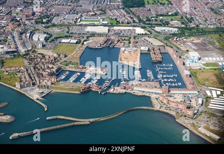 Un drone aérien de Hartlepool Marina, ville balnéaire et portuaire, comté de Durham, située sur la côte nord-est du nord de l'Angleterre, Royaume-Uni Banque D'Images