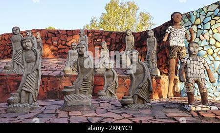 Sculptures humaines dans Rock Garden, Chandigarh, Inde. Banque D'Images