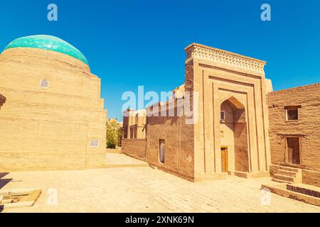 Complexe architectural du mausolée de Pakhlavan Mahmud. Khiva, Ouzbékistan - 17 juillet 2024. Banque D'Images