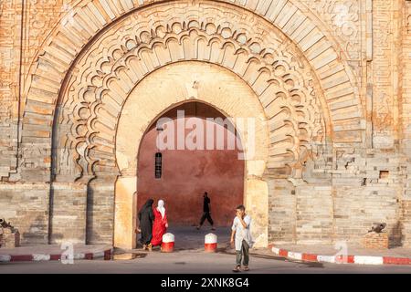 Bab Agnaou, la porte la plus célèbre de Marrakech, principale entrée publique de la kasbah. Banque D'Images