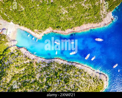 Porto Vromi, Zakynthos - Grèce. Vue aérienne par drone de la plage de Vromi à Zante, îles grecques ioniennes. Banque D'Images