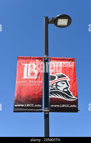 LONG BEACH, CALIFORNIE - 28 JUILLET 2024 : bannières au long Beach City College, LBCC, domicile des Vikings. Banque D'Images