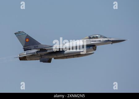 F-16C de l'armée de l'air roumaine au Festival de l'air de Beja Banque D'Images