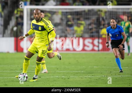 Nashville, États-Unis. 31 juillet 2024. Attaquant de Nashville SC Teal Bunbury (12). Mazatlán le FC bat Nashville SC 2-0 dans un match de la Coupe des ligues au Geodis Park à Nashville, Tennessee, le 31 juillet 2024. (Photo de Kindell Buchanan/Sipa USA) crédit : Sipa USA/Alamy Live News Banque D'Images