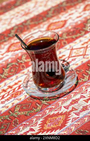 Verre à thé turc , Istanbul, Turquie Banque D'Images