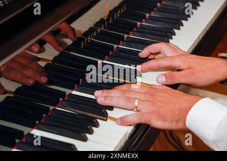 Flügel Steinway & sons 19.07.24 *** Steinway sons piano à queue 19 07 24 Banque D'Images