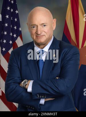 Mark Kelly. Portrait du sénateur de l'Arizona, Mark Edward Kelly (né en 1964), portrait officiel, 2021 Banque D'Images