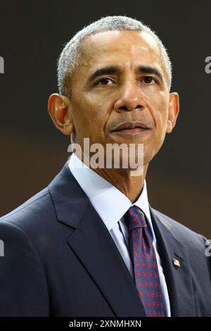 L'ancien président américain Barack Obama prend la parole lors des gardiens de but de la fondation Bill et Melinda Gates 2017 au Jazz au Lincoln Center de New York. Banque D'Images