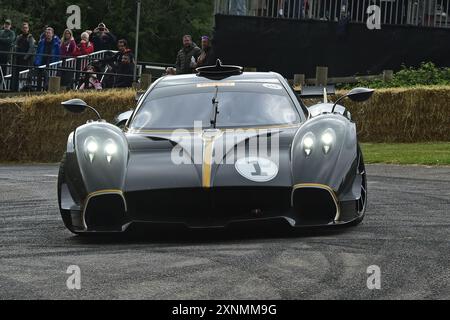 Pagani Huayra R, Supercar Run, l’occasion de voir, d’entendre et de se rapprocher des voitures les plus prestigieuses du monde, et pour quelques chanceux, la chance de l’être Banque D'Images