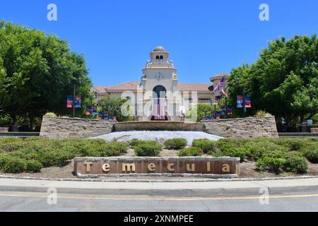 Temecula Civic Center et Great Net Fountain, Temecula, Californie Banque D'Images