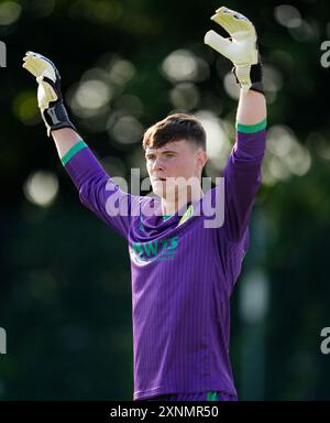 Stephen McMullan de Caernarfon Town lors de l'UEFA Conference League, deuxième tour de qualification, match de deuxième manche au Bangor City Stadium, pays de Galles. Date de la photo : jeudi 1er août 2024. Banque D'Images