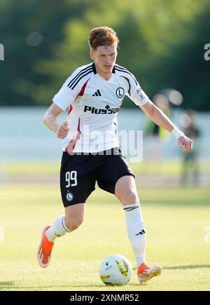 Jordan Majchrzak de Legia Warszawa lors de l'UEFA Conference League, deuxième tour de qualification, match de deuxième manche au Bangor City Stadium, pays de Galles. Date de la photo : jeudi 1er août 2024. Banque D'Images