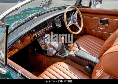 Intérieur du roadster 1972 MGB. Angleterre Royaume-Uni Banque D'Images