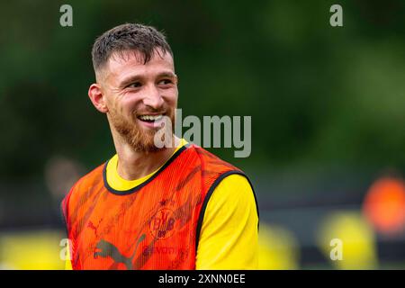 Bad Ragaz, Suisse. 01 août 2024. Football : Bundesliga, début du camp d'entraînement Borussia Dortmund en Suisse. Salih Özcan rit. Crédit : David Inderlied/dpa/Alamy Live News Banque D'Images