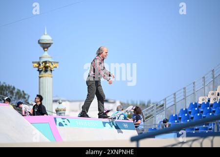 Paris, France. Crédit : MATSUO. 29 juillet 2024. Vue générale Skateboard : finale de rue masculine lors des Jeux Olympiques de Paris 2024 à la Concorde à Paris, France. Crédit : MATSUO . K/AFLO SPORT/Alamy Live News Banque D'Images