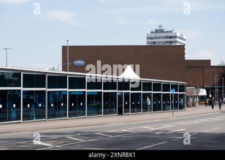 Gare routière de West Bromwich, Sandwell, West Midlands, Angleterre, Royaume-Uni Banque D'Images