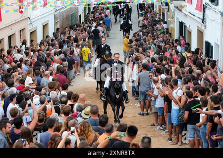 Danse traditionnelle avec des chevaux, 'Jaleo', originaire du 14ème siècle, fêtes de Sant Bartomeu, Ferreries, Minorque, îles Baléares, Espagne Banque D'Images