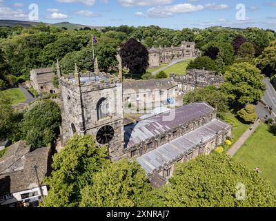 Château de Skipton et église Holy Trinity, North Yorkshire, Yorkshire, Angleterre Banque D'Images