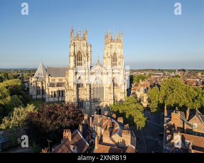 Vue aérienne, York Minster, North Yorkshire, Angleterre. Banque D'Images