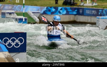 Paris, France. 01 août 2024. Jeux Olympiques de Paris 2024. Canoë Slalom. Stade nautique olympique. Paris. Joseph Clarke (GBR) dans la compétition de kayak simple masculin lors des Jeux olympiques de Paris 2024 au stade olympique nautique, France. Crédit : Sport in Pictures/Alamy Live News Banque D'Images
