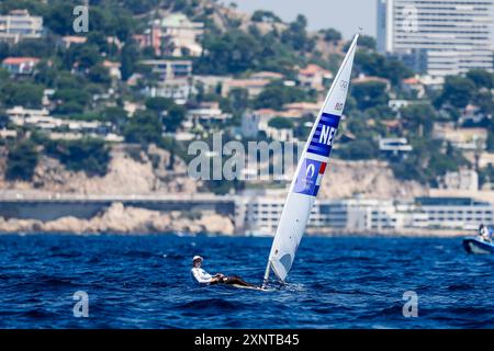 Marseille, France. 01 août 2024. MARSEILLE, FRANCE - 2 AOÛT : Duko Bos des pays-Bas en compétition dans le canot masculin pendant le jour 6 de voile - Jeux Olympiques Paris 2024 à Marseille Marina le 2 août 2024 à Marseille, France. (Photo par ICON Sport/BSR Agency) crédit : BSR Agency/Alamy Live News Banque D'Images