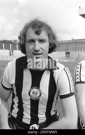 Dossier photo datée du 16/08/79 de l'ancien milieu de terrain de Newcastle et d'Irlande du Nord Tommy Cassidy, décédé à l'âge de 73 ans, ont annoncé les Magpies. Date d'émission : vendredi 2 août 2024. Banque D'Images