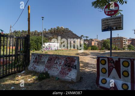 Rome, Italie. 02 août 2024. Vue de Monte Mario après l'incendie qui a éclaté mercredi dernier à Rome (photo de Matteo Nardone/Pacific Press/Sipa USA) crédit : Sipa USA/Alamy Live News Banque D'Images
