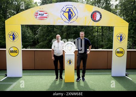 ZEIST - L'entraîneur Peter Bosz et l'entraîneur Brian Priske de Feyenoord avant la conférence de presse dans la perspective du match pour le bouclier Johan Cruijff. ANP OLAF KRAAK Credit : ANP/Alamy Live News Banque D'Images