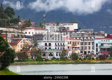 Sa Pa ville, les hautes montagnes, Sapa, province de Lao Cai, Vietnam, Indochine, Asie du Sud-est, Asie Banque D'Images