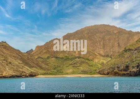 Pitt point, une formation de tuf volcanique sur l'île de San Cristobal, Galapagos, site du patrimoine mondial de l'UNESCO, Équateur, Amérique du Sud Banque D'Images