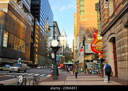 Market Street à l'intersection avec 12th Street, Philadelphia, Commonwealth of Pennsylvania, États-Unis d'Amérique, Amérique du Nord Banque D'Images