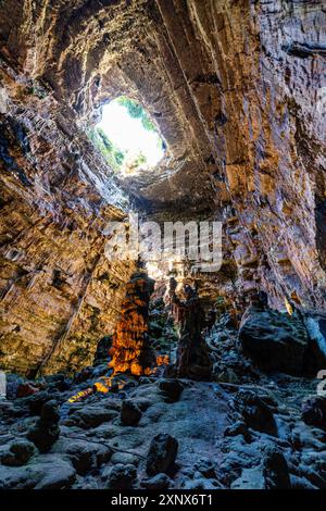 Grottes de Castellana Grotte de Castellana, Pouilles, Italie, Europe Copyright : MichaelxRunkel 1184-12357 Banque D'Images