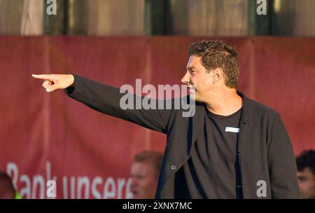 Munich, Allemagne. 24 juillet 2024. Argirios Giannikis, Cheftrainer TSV 1860 entraîneur au 3.Liga match TSV 1860 Muenchen - 1. FC Saarbruecken dans le Stadion an der Gruenwalder Strasse 3.Ligue allemande de football, à Munich, Allemagne le 2 août 2024 saison 2024/2025 photographe : ddp images/STAR-images crédit : ddp media GmbH/Alamy Live News Banque D'Images