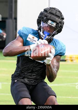 2 août 2024 : Seth Williams (18 ans), receveur des Jaguars Wide, lors d'un camp d'entraînement au Miller Electric Center à Jacksonville, en Floride. Romeo T Guzman/Cal Sport Media Banque D'Images