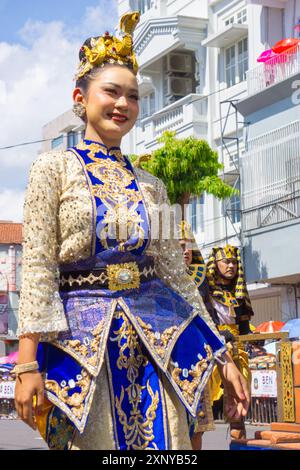 Un mannequin avec costume égyptien sur le 3ème carnaval BEN Banque D'Images