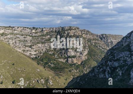 Magnifique canyon à la réserve naturelle orientée Cavagrande del Cassibile, Syracuse, Sicile, Italie Banque D'Images