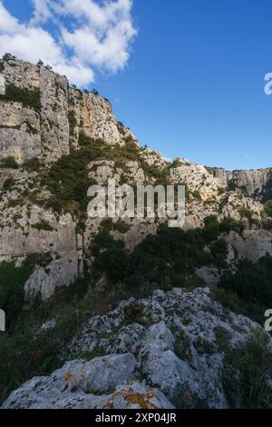 Magnifique canyon à la réserve naturelle orientée Cavagrande del Cassibile, Syracuse, Sicile, Italie Banque D'Images