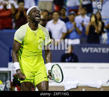 2 août 2024 : Frances Tiafoe (États-Unis) célèbre sa victoire lors du tournoi de tennis Mubadala Citi DC Open 2024 qui se déroule au Rock Creek Park Tennis Center à Washington, DC Justin Cooper/CSM Banque D'Images