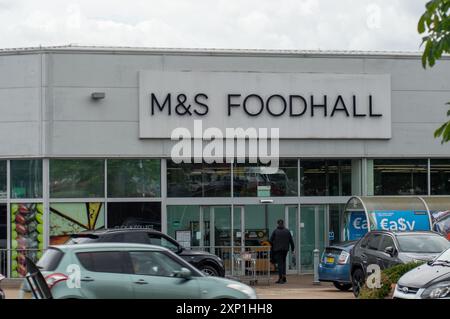 Slough, Berkshire, Royaume-Uni. 14 juin 2024. Le M&S Foodhall sur l'A4 Bath Road à Slough, Berkshire. Crédit : Maureen McLean/Alamy Banque D'Images