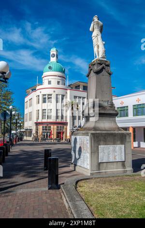 Le mémorial de la guerre sud-africaine de Napier (NZ) érigé en 1906 et restauré en 1947 après avoir été endommagé par le tremblement de terre dévastateur de 1931 Banque D'Images