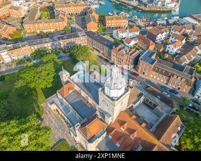 vue aérienne de la cathédrale anglicane du vieux portsmouth hampshire Banque D'Images