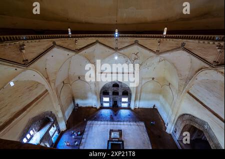 06 04 2008 Vintage Old Islamik architecture GOL-GUMBAZ est le sépulcre contenant les tombes du Muhommad Adil Shah Vijayapura (anciennement Bijapur), Karn Banque D'Images