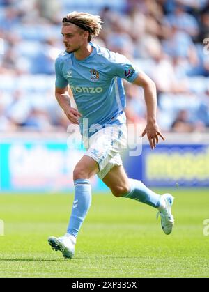 Jack Rudoni de Coventry City lors du match amical d'avant-saison à la Coventry Building Society Arena. Date de la photo : samedi 3 août 2024. Banque D'Images