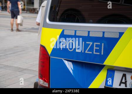 Augsbourg, Bavière, Allemagne - 3 août 2024 : une voiture de police de la police bavaroise *** Ein Polizeiauto der bayerischen Polizei Banque D'Images