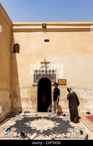 Monastère Al-Muharraq, Sainte Vierge Marie, fuite en Egypte, entrée de l'église principale, Asyut (Assiut), Egypte, Afrique du Nord, Afrique Banque D'Images