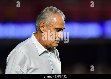 São Paulo (SP), 03/08/2024 - Soccer/São PAULO X FLAMENGO - Tite from Flamengo - match entre São PAULO X FLAMENGO, valable pour la 21ème manche du Championnat brésilien, tenue au stade MorumBis, à São Paulo, dans la soirée de ce samedi 03. (Photo : Eduardo Carmim/Alamy Live News) Banque D'Images