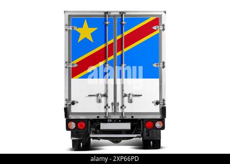 Un camion portant le drapeau national de la République démocratique du Congo représenté sur le hayon roule sur fond blanc. Concept d'export-imp Banque D'Images