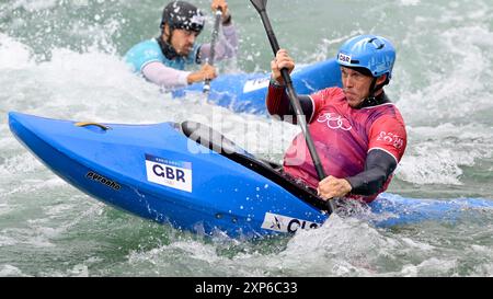 Paris, France. 03 août 2024. Jeux Olympiques de Paris 2024. Kayak Cross. Stade nautique olympique. Paris. Joe Clarke (GBR) en kayak Cross Round 1 lors des Jeux Olympiques de Paris 2024 au stade olympique nautique, France. Crédit : Sport in Pictures/Alamy Live News Banque D'Images